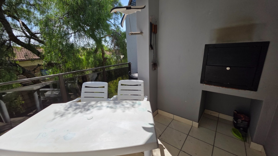 2 Bedroom Property for Sale in Hartenbos Central Western Cape